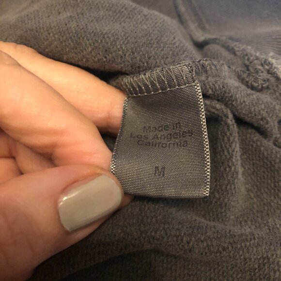 Clare V poppy red washed black puff sleeve lips sweatshirt - Picture 6 of 6